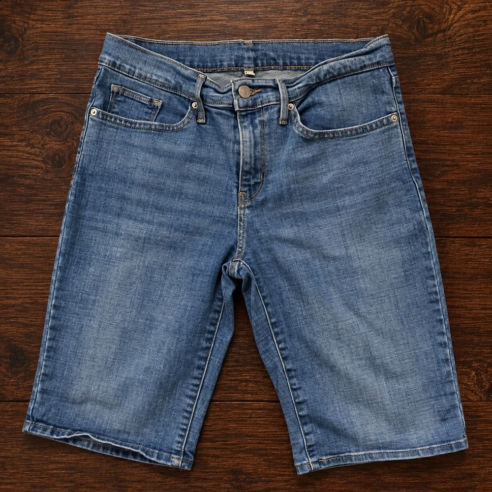 Levis Womens W28 Bermuda Denim Shorts Stretch Knee Length Washed Blue 29969-0002